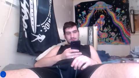 Snapshot of tallerandhandsomer chatting on January 6, 2026, 2:21 pm tallerandhandsomer online show from January 6, 2026, 2:21 pm