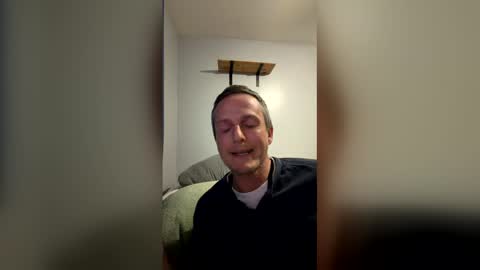 first stream was very fun grateful for every follow and super active chat online show from April 9, 2026, 5:07 am