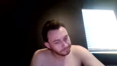 tallhungcloudyy online show from June 4, 2026, 2:39 am