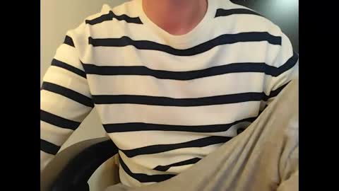 Snapshot of talljay91 chatting on November 23, 2025, 1:27 am Just ask for it online show from November 23, 2025, 1:27 am