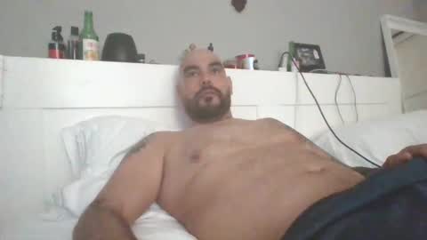 Snapshot of talllatino310 chatting on March 2, 2025, 6:19 pm talllatino310 online show from March 2, 2025, 6:19 pm