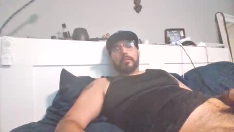 Snapshot of talllatino310 chatting on November 6, 2025, 7:37 pm talllatino310 online show from November 6, 2025, 7:37 pm