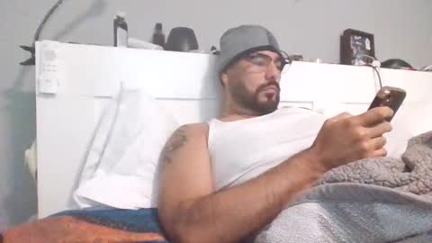 Snapshot of talllatino310 chatting on November 21, 2025, 6:39 pm talllatino310 online show from November 21, 2025, 6:39 pm