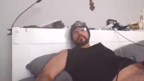 Snapshot of talllatino310 chatting on January 13, 2026, 5:29 pm talllatino310 online show from January 13, 2026, 5:29 pm