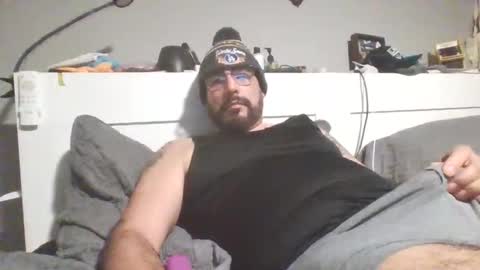 Snapshot of talllatino310 chatting on January 16, 2026, 5:44 am talllatino310 online show from January 16, 2026, 5:44 am