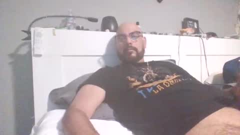 Snapshot of talllatino310 chatting on March 12, 2026, 5:19 pm talllatino310 online show from March 12, 2026, 5:19 pm