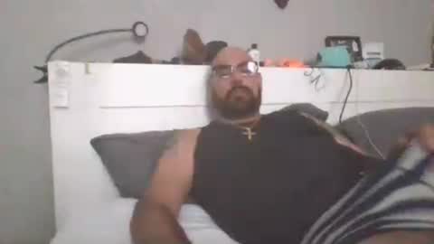 talllatino310 online show from July 19, 2026, 4:33 pm