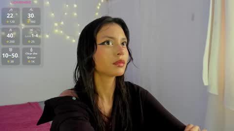 Snapshot of tamara_aluna_ chatting on December 5, 2025, 12:03 pm Tamy online show from December 5, 2025, 12:03 pm