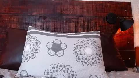    online show from December 4, 2024, 10:08 pm