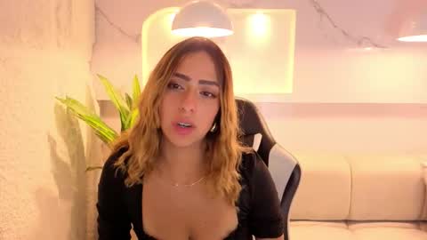 Tamara  online show from February 12, 2026, 7:42 pm