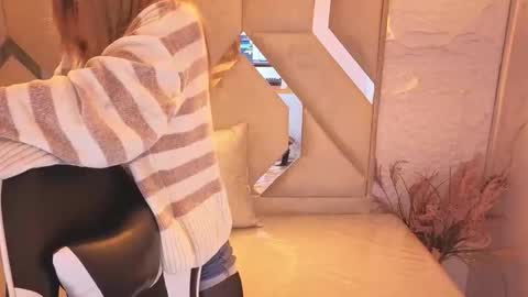 Tamara  online show from February 14, 2026, 12:35 pm