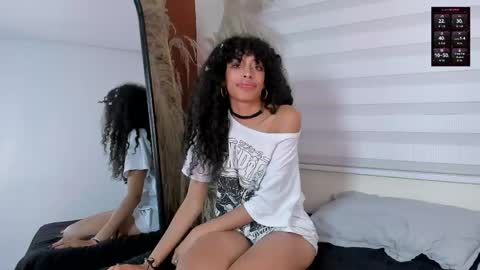 Snapshot of tamia_25 chatting on May 6, 2026, 12:21 pm TAMI online show from May 6, 2026, 12:21 pm