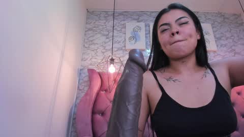 TAMMY  online show from January 3, 2025, 6:01 am