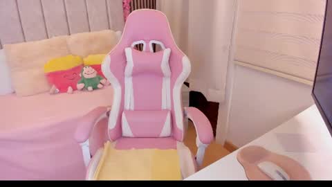 Snapshot of tammy_w chatting on June 25, 2026, 6:12 pm Tammy online show from June 25, 2026, 6:12 pm