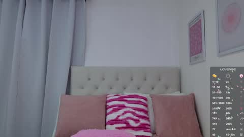 Snapshot of tamy_sweet01 chatting on April 24, 2026, 2:03 am tamy sweet01 online show from April 24, 2026, 2:03 am