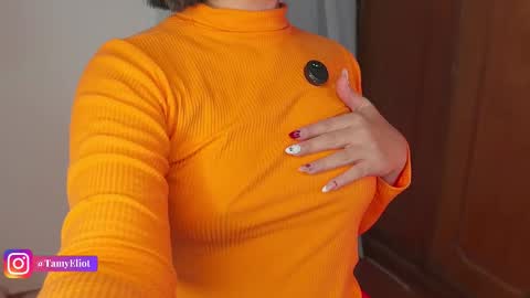 Snapshot of tamyeliot chatting on October 15, 2025, 3:50 am Tamy online show from October 15, 2025, 3:50 am