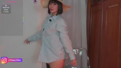 Snapshot of tamyeliot chatting on November 26, 2025, 3:51 am Tamy online show from November 26, 2025, 3:51 am