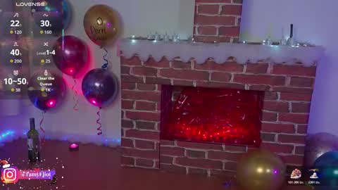 Snapshot of tamyeliot chatting on December 4, 2025, 2:32 am Tamy online show from December 4, 2025, 2:32 am