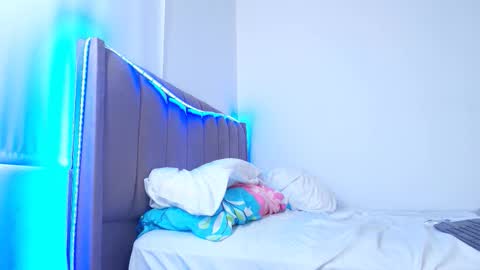 Aytana online show from October 24, 2025, 1:29 pm