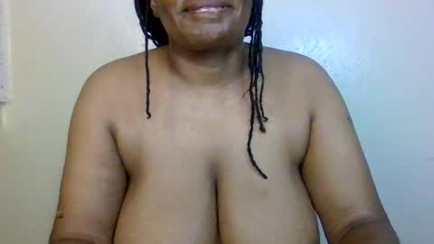 tania_bby online show from March 14, 2026, 4:12 pm