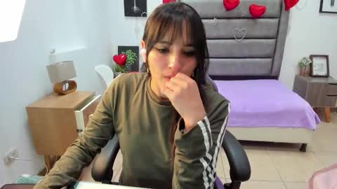 Tania  online show from March 19, 2026, 1:48 pm