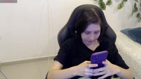 Tania  online show from January 4, 2025, 2:25 pm