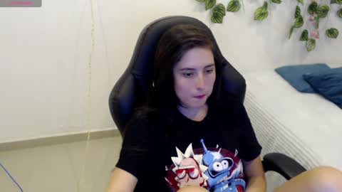 Tania  online show from January 10, 2025, 4:51 pm