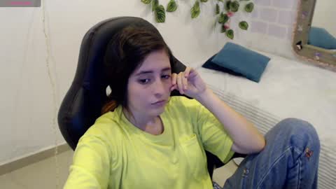 Tania  online show from January 21, 2025, 4:37 pm