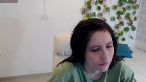 Tania  online show from December 20, 2025, 2:46 pm