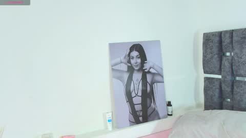 Tania online show from November 11, 2025, 11:32 am