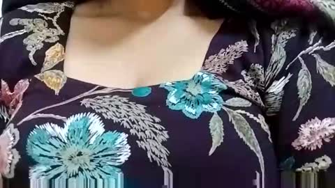 taniya_roy4628 online show from February 9, 2026, 3:10 am