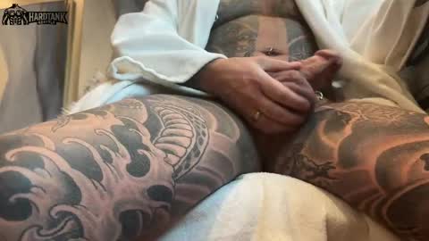 Tank Guy online show from April 18, 2026, 10:10 pm