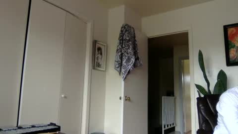 Dr. Love online show from February 20, 2025, 5:51 pm