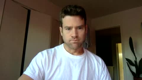 Dr. Love online show from October 5, 2025, 1:09 pm