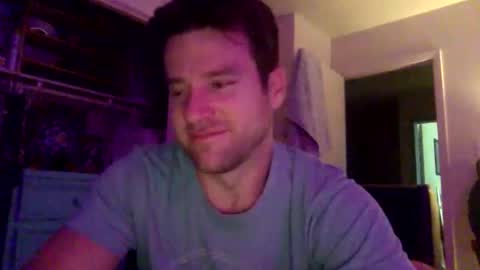 Dr. Love online show from November 17, 2025, 2:06 am