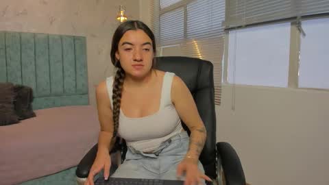 Tara  online show from March 9, 2026, 12:53 pm