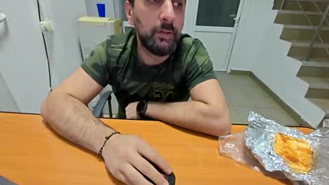 tarkan198 online show from February 22, 2025, 4:51 pm