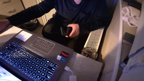 tarkan198 online show from March 7, 2025, 7:49 pm