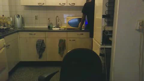 Genaro Thode online show from September 26, 2025, 11:42 pm