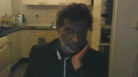 Genaro Thode online show from October 8, 2025, 3:15 am