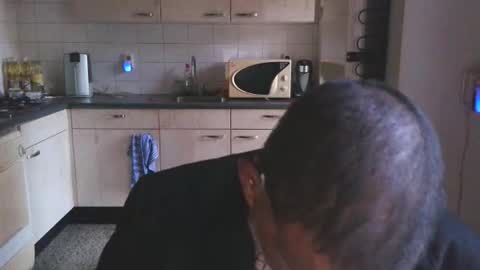 Genaro Thode online show from December 5, 2025, 9:29 am