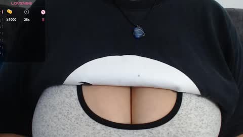 tarrant_ online show from February 16, 2025, 3:47 am