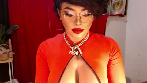 Snapshot of tasha_goddess chatting on June 19, 2026, 6:18 am tashaa online show from June 19, 2026, 6:18 am