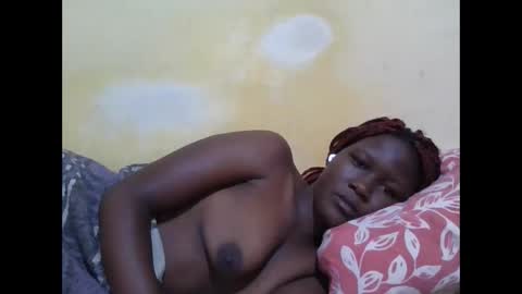 Snapshot of tashacute20 chatting on May 22, 2026, 2:30 am tashacute20 online show from May 22, 2026, 2:30 am