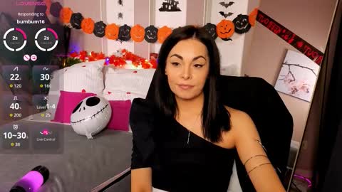 Tasha online show from October 21, 2025, 8:53 pm