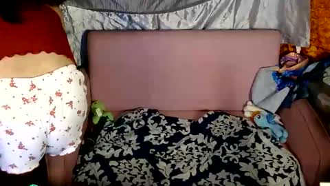 TashaKai online show from April 15, 2026, 12:17 am