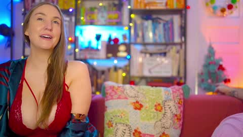 Snapshot of task_manager chatting on December 2, 2024, 1:57 pm Vivian Clark online show from December 2, 2024, 1:57 pm