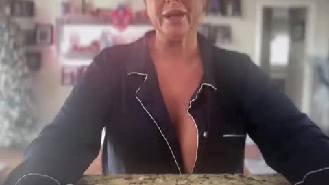 veronicabrian online show from December 16, 2025, 6:46 pm