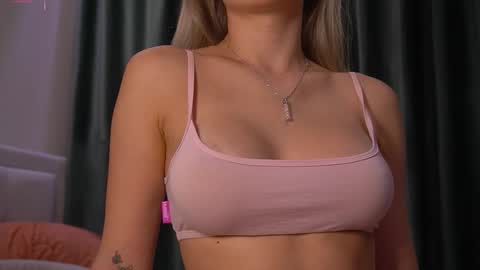 Im Sabrina NEXT LIVE  Tuesday online show from October 6, 2025, 3:53 pm