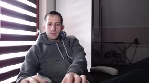 tatamata91 online show from January 6, 2026, 11:58 am